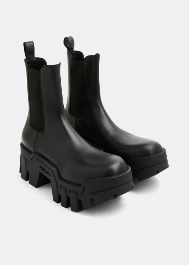 Ботинки BALENCIAGA Bulldozer Chelsea boots, черный – купить из-за границычерез сервис «CDEK.Shopping»