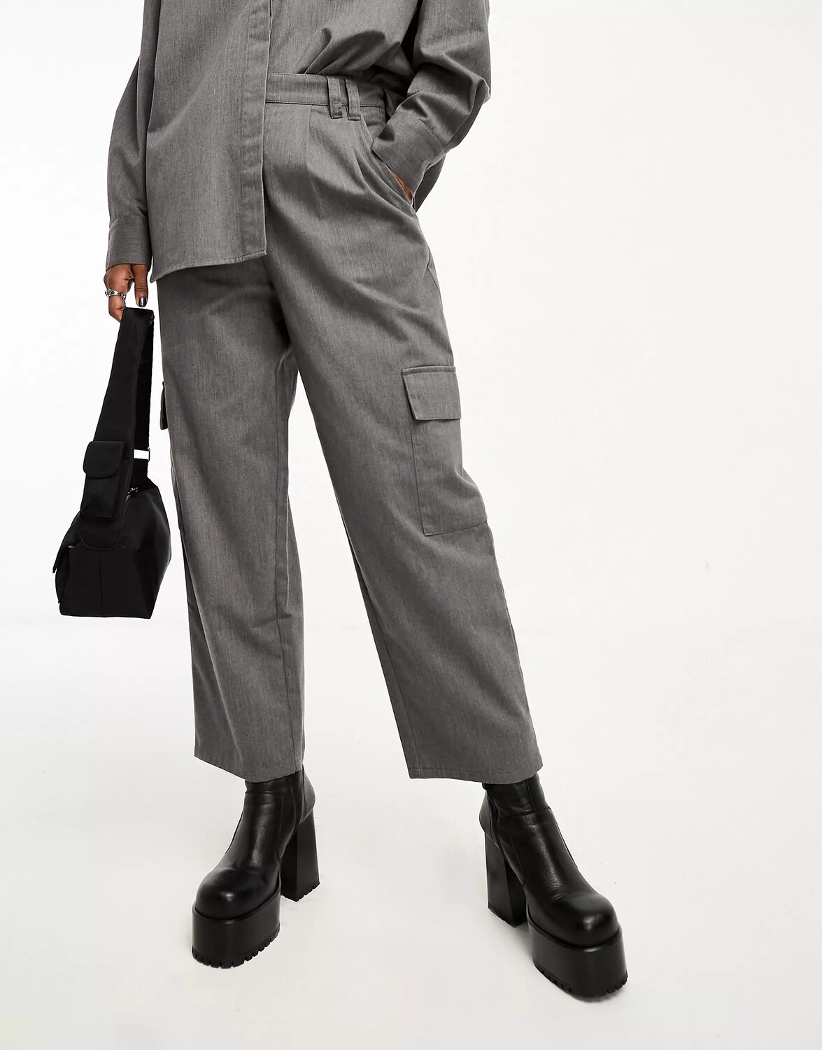 

Брюки Asos Design Cargo Barrel Leg, серый