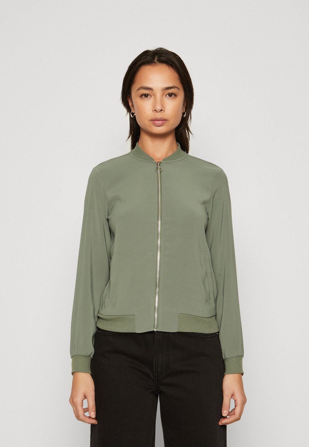 

Куртка-бомбер Vmcoco Bomber Vero Moda Petite, цвет laurel wreath