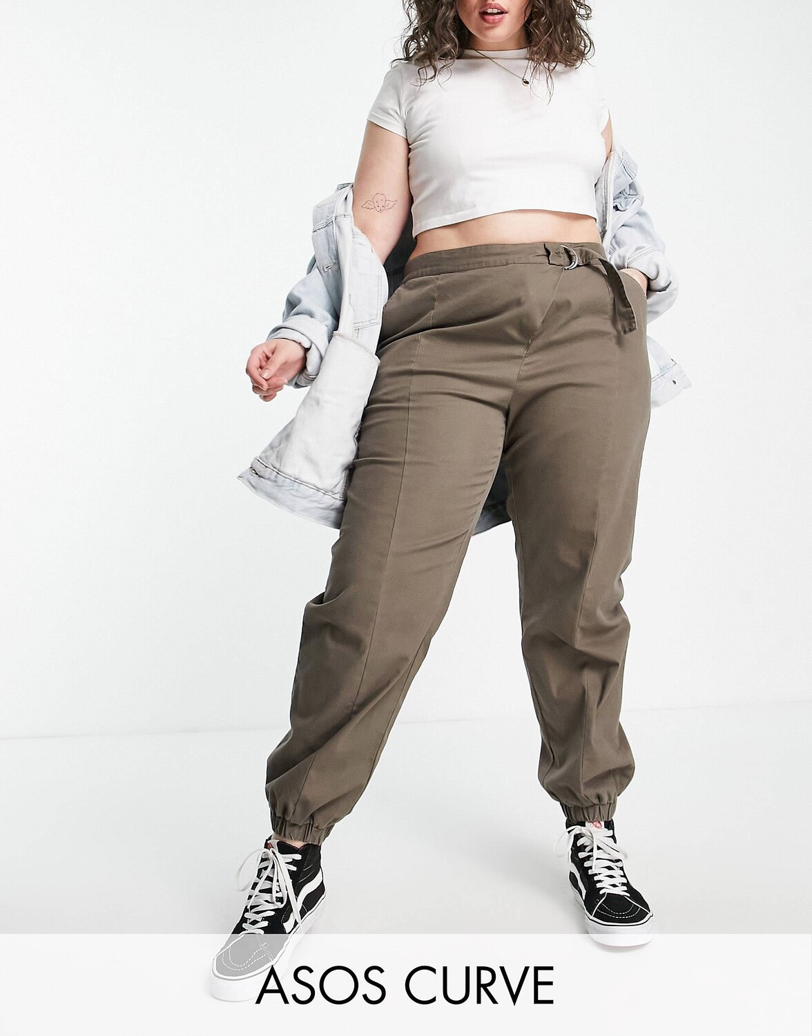

Брюки цвета хаки с асимметричной ширинкой и швом спереди ASOS DESIGN Curve