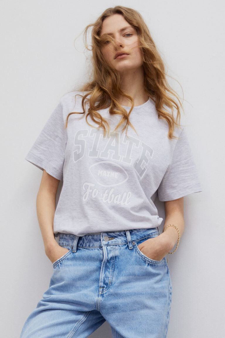 

Футболка с принтом H&M, светло-серый меланж/мэн