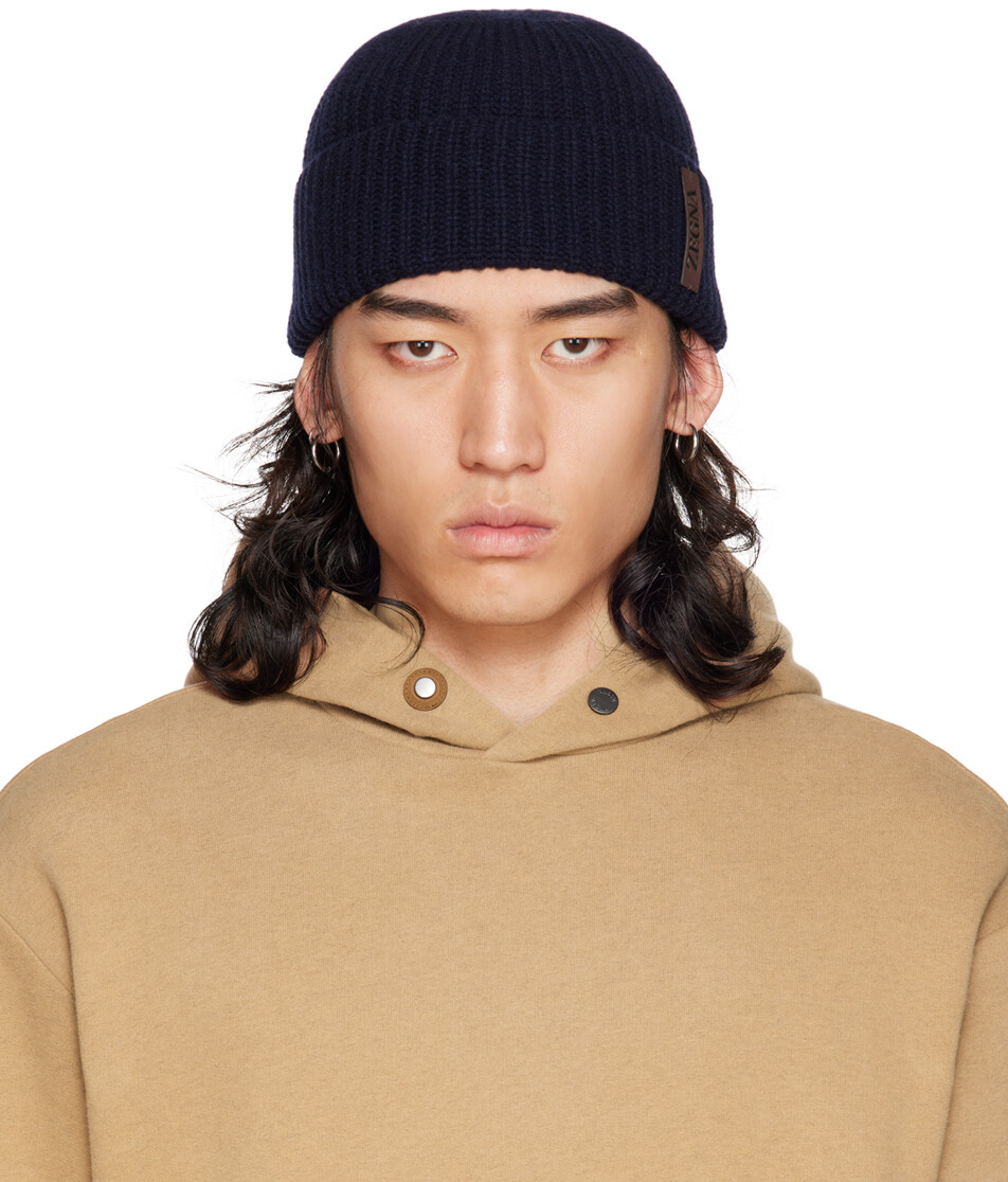 

Черная шапка с закатанными полями ZEGNA