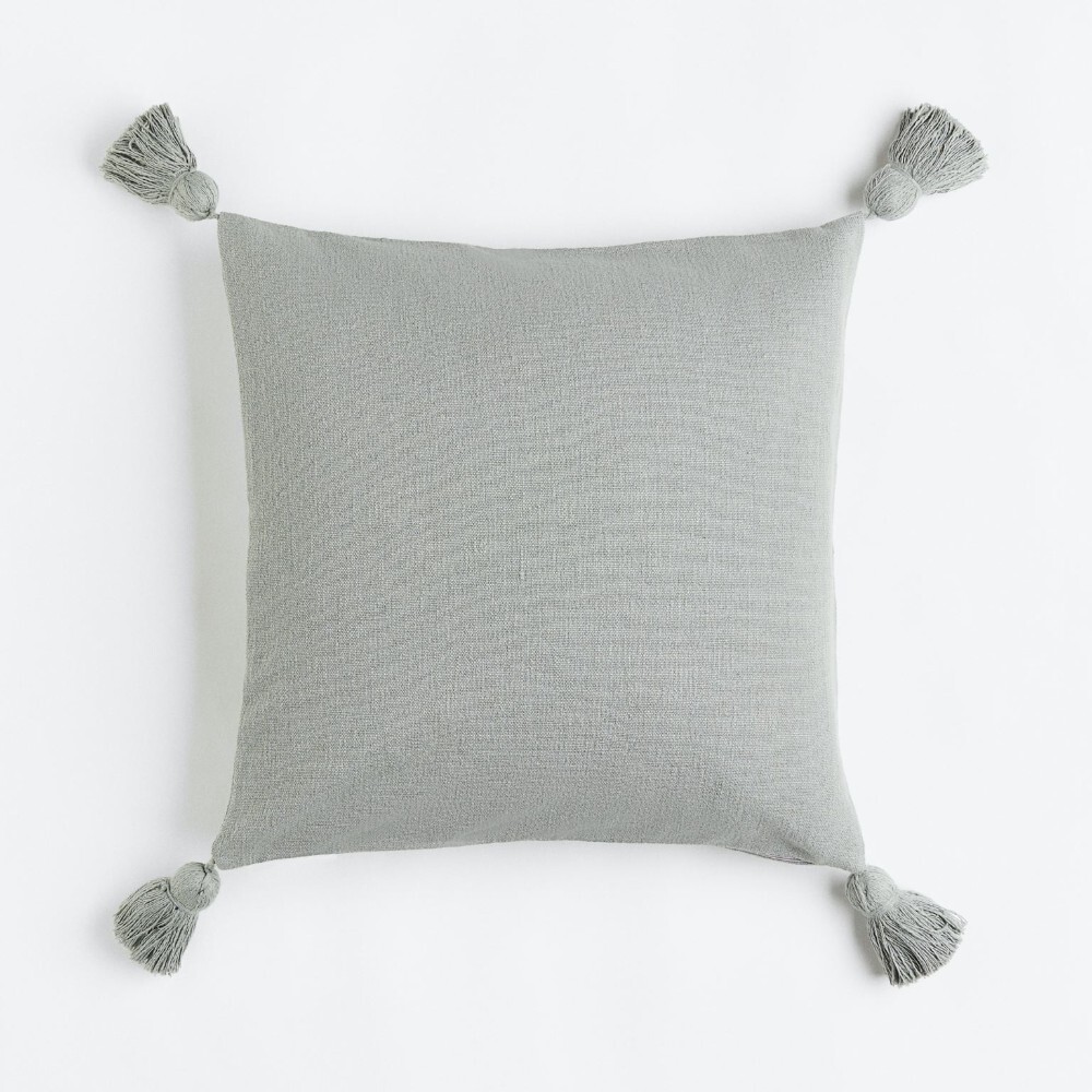 

Декоративная наволочка H&M Home Tasseled, хаки