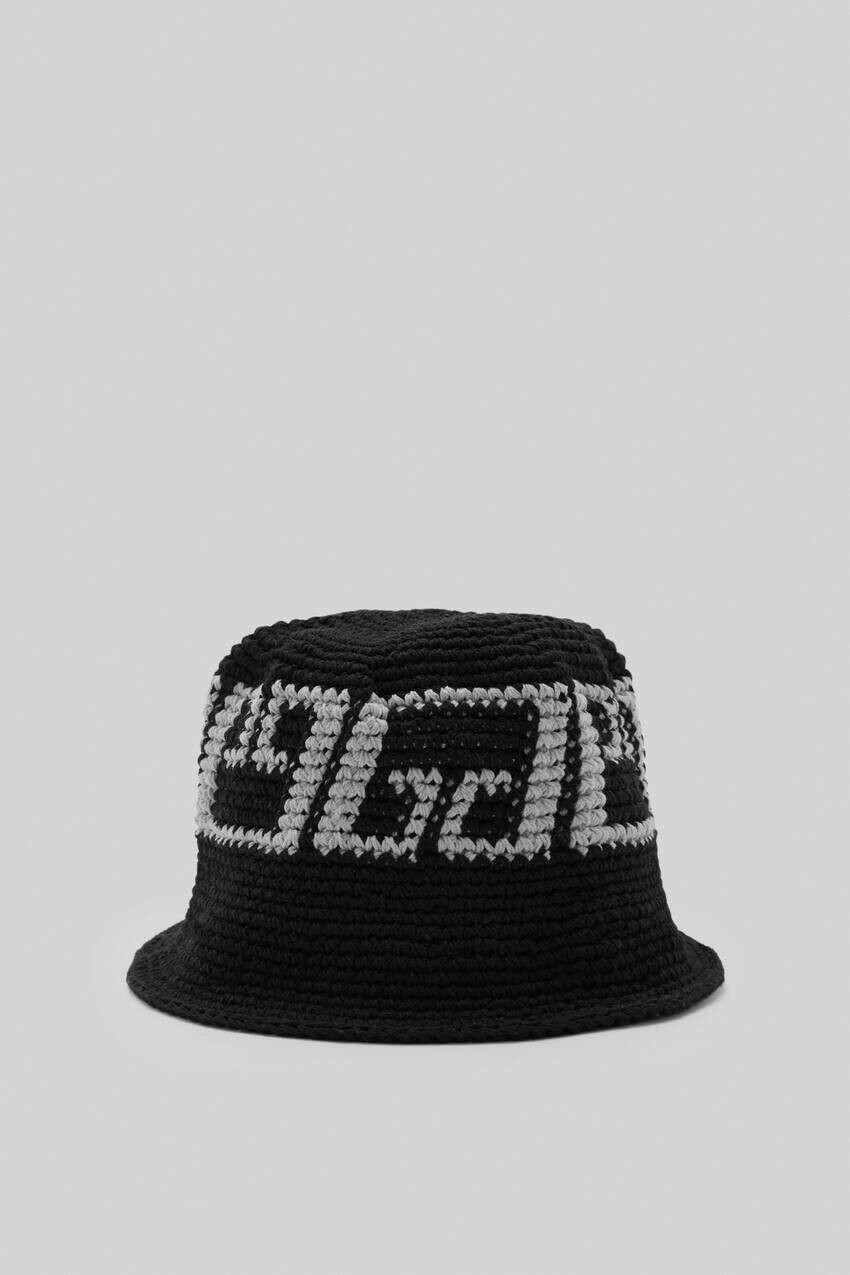 

Панама крючком с каймой Pull&Bear, черный