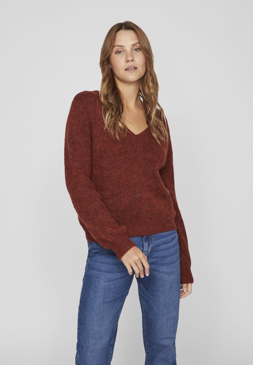 

Свитшот VILA VIJAMINA V NECK, цвет fired brick elange