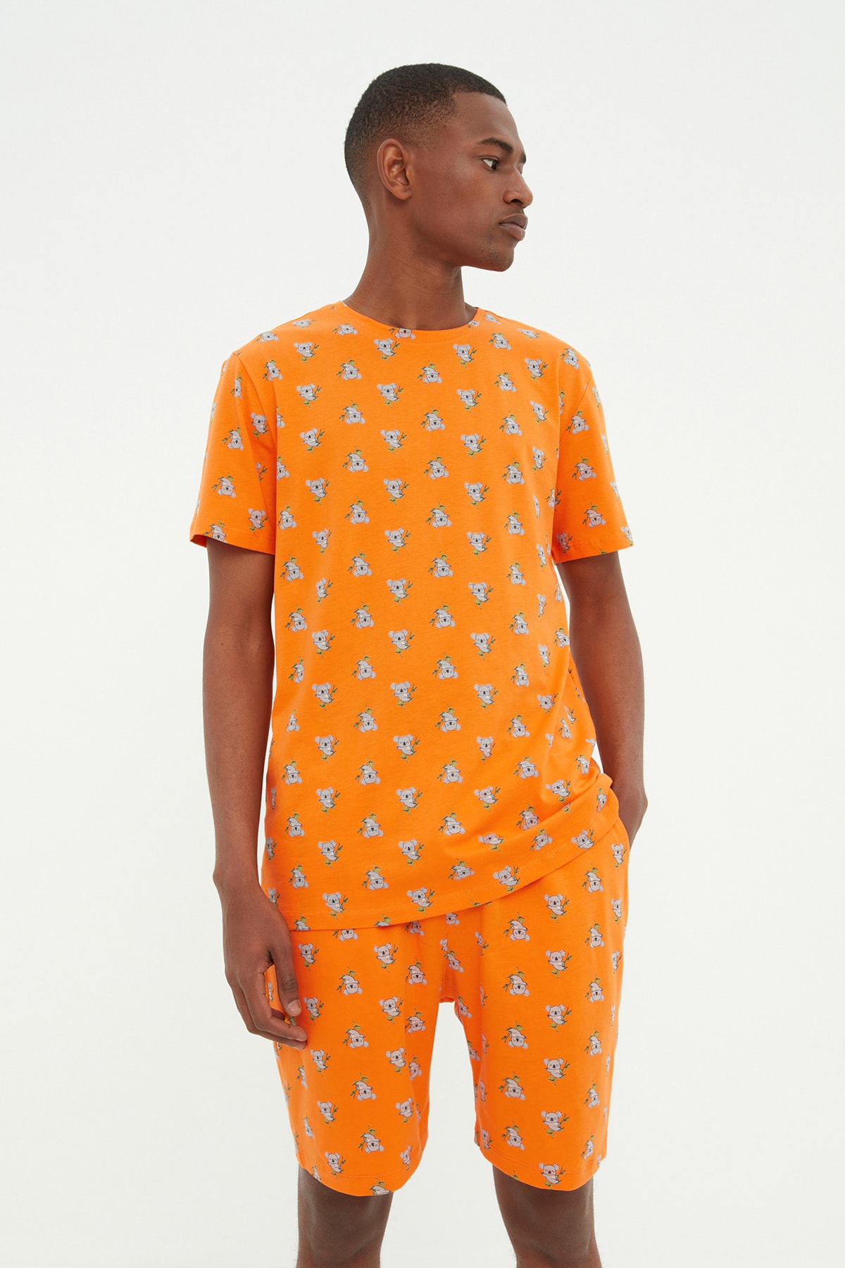 Пижамный комплект TRENDYOL MAN, оранжевый фотографии