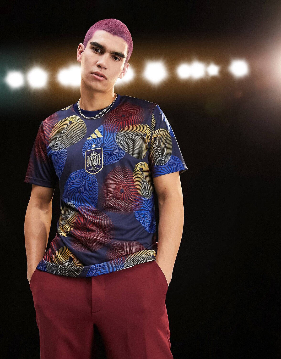

Темно-синяя предматчевая футболка с принтом adidas Football Spain World Cup 2022