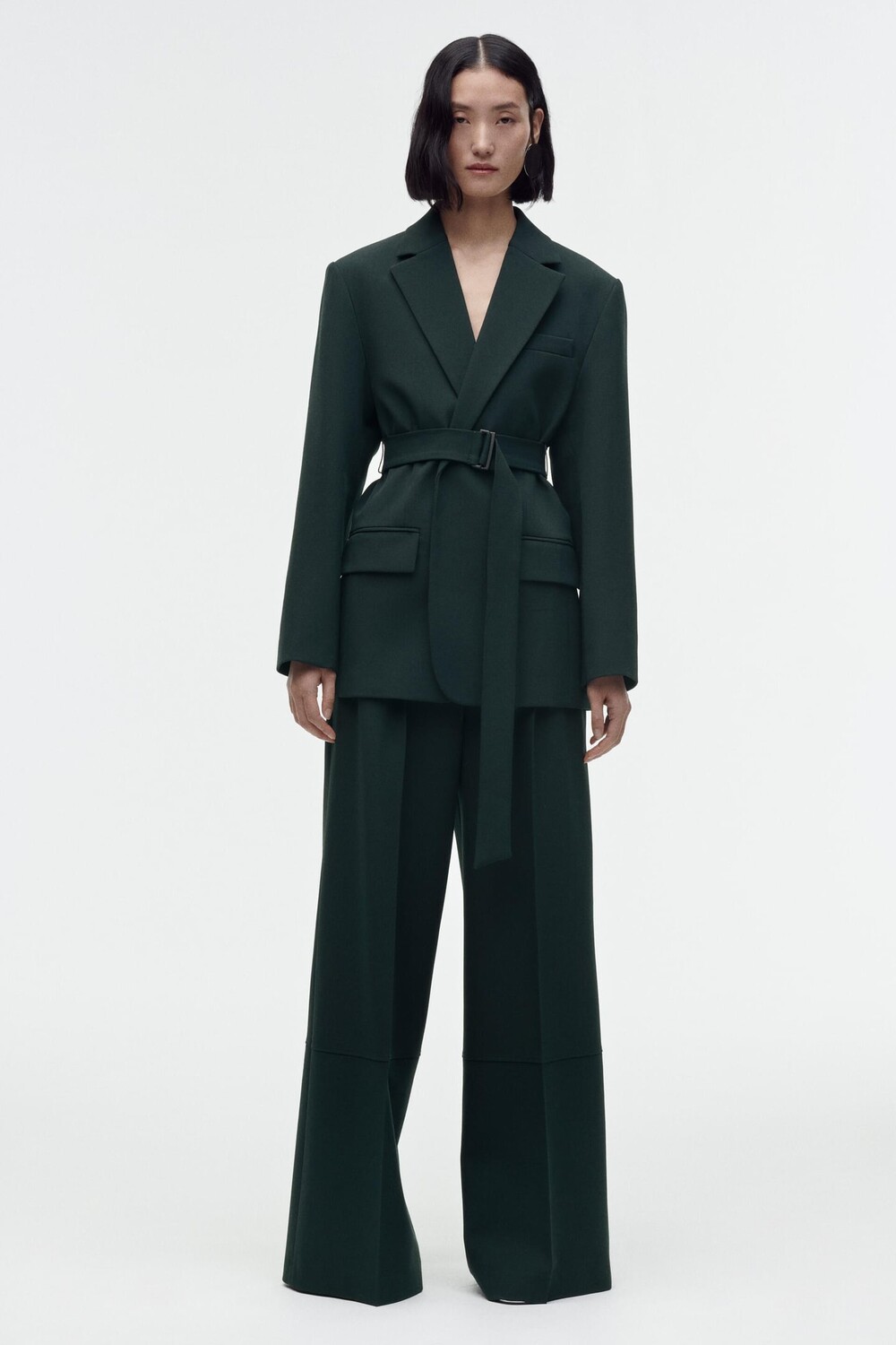 

Пиджак прямого кроя с поясом ZARA, бутылка зеленая