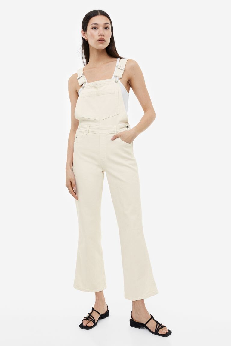 

Расклешенный укороченный джинсовый комбинезон H&M, крем