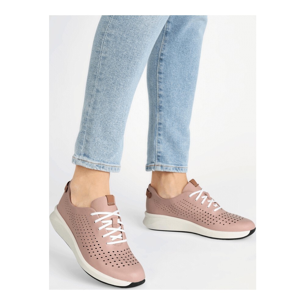 

Кроссовки Clarks Unstructured Un Rio Tie, roze leer