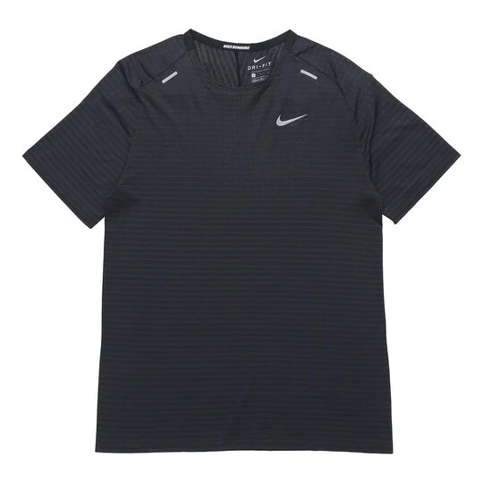 

Футболка Nike Techknit Ultra Light And Breathable Running Short Sleeve Male, черный