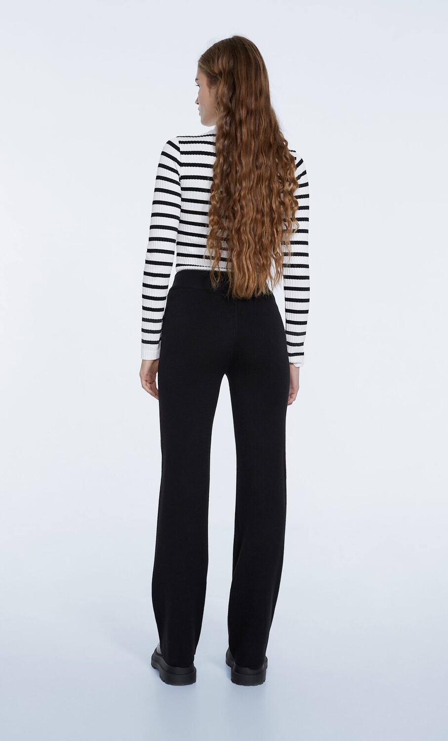 

Трикотажные брюки Stradivarius