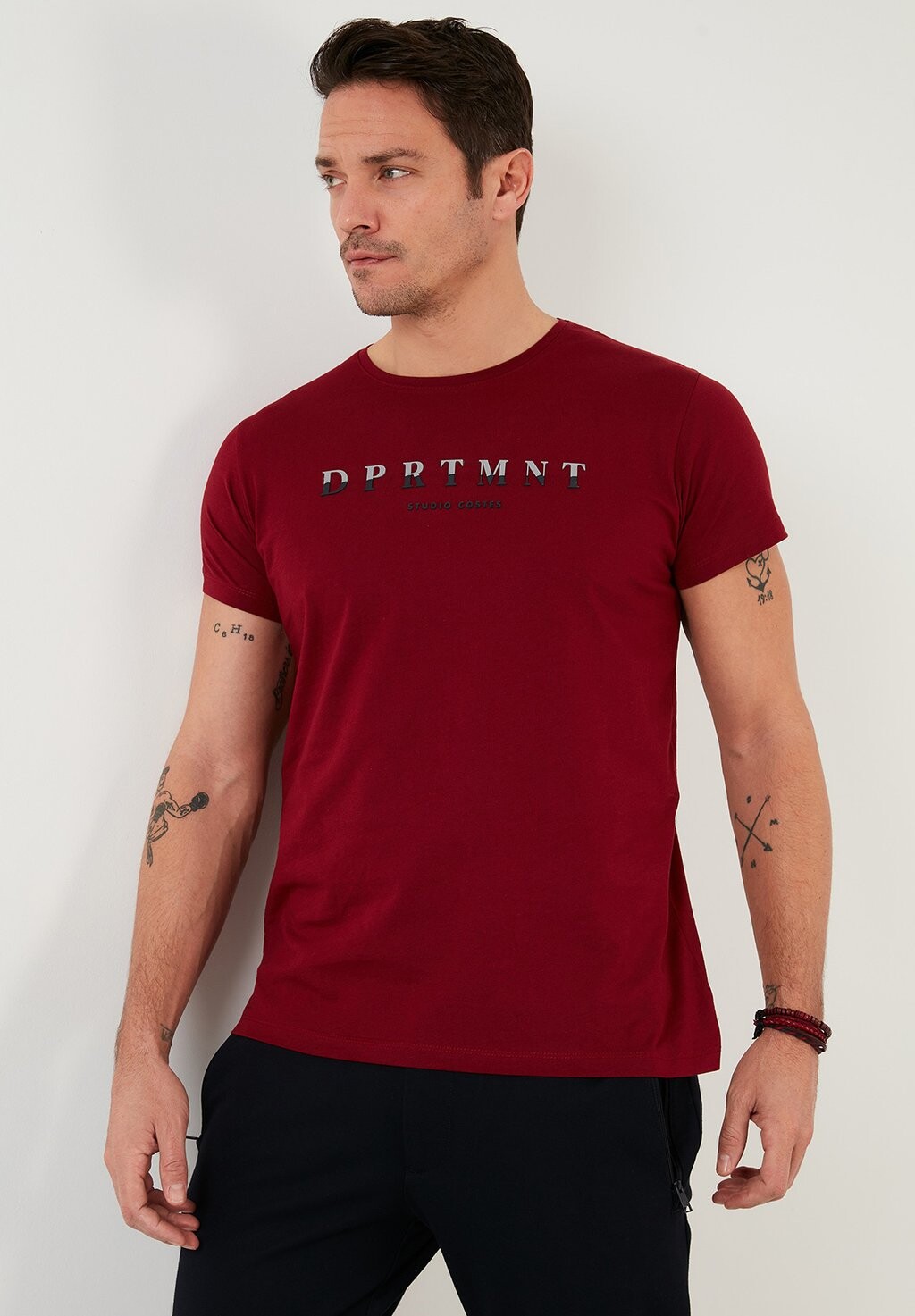 

Футболка с принтом SLIM FIT Buratti, цвет bordeaux