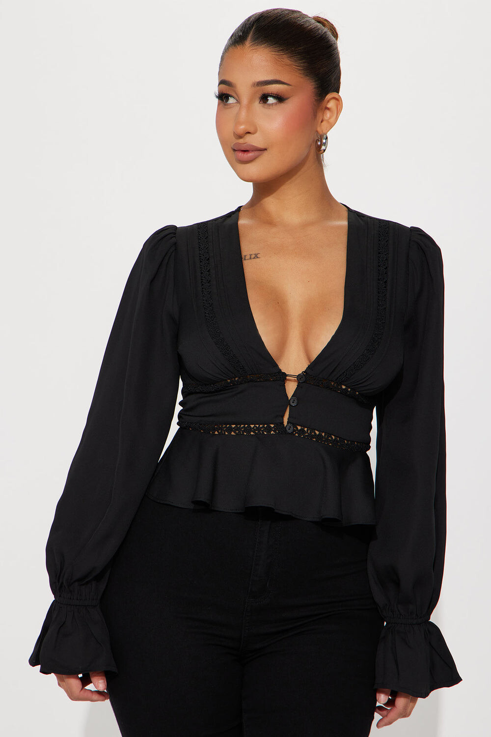 

Блузка Fashion Nova BT2302EFN, черный
