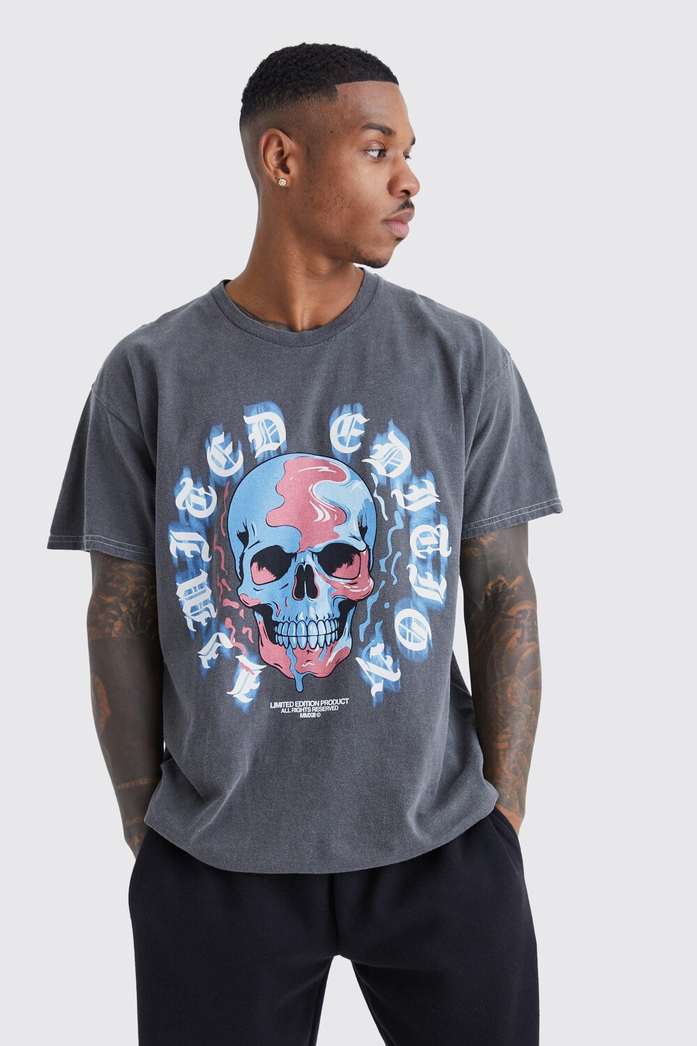 

Футболка oversize overdyed drip skull gothic Boohoo, угольный