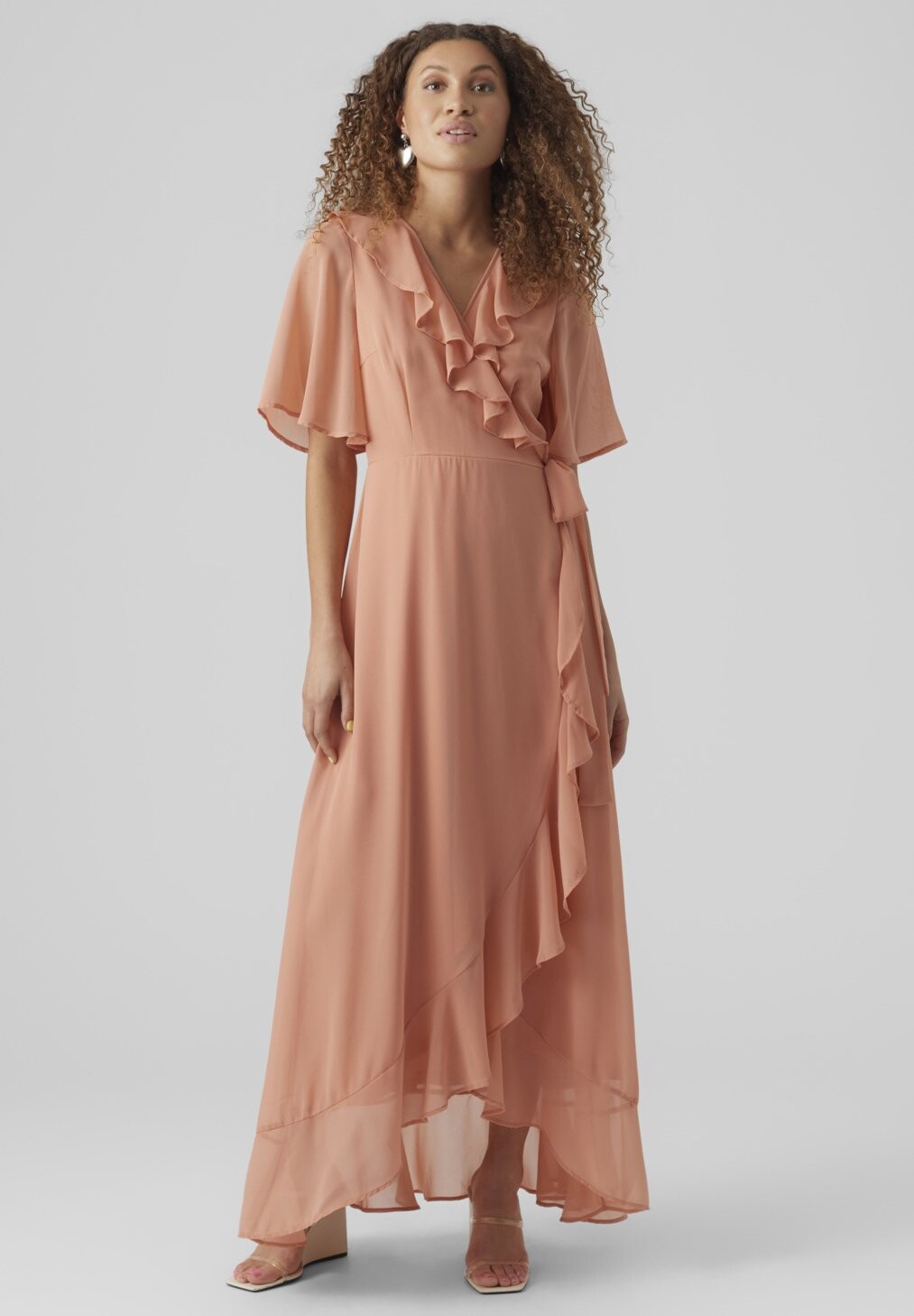 

Длинное платье Vero Moda, лососевый