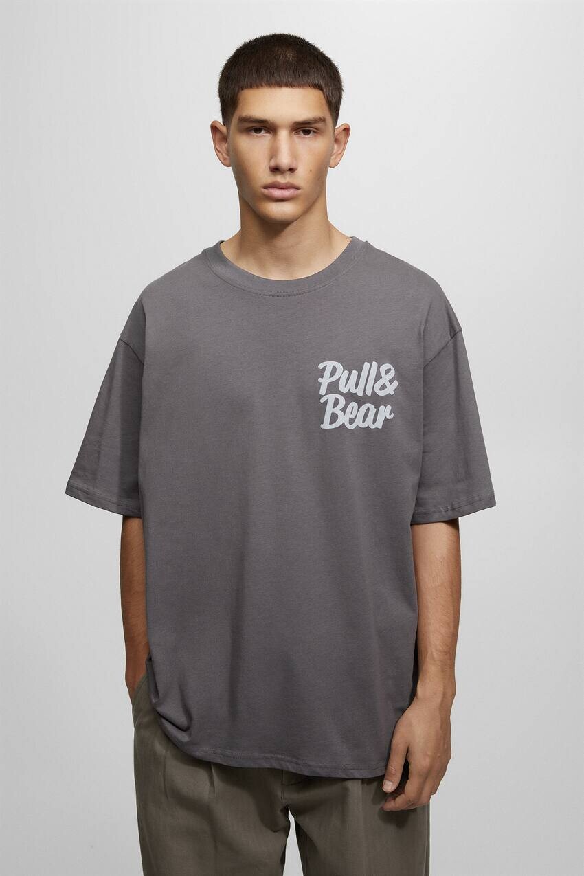

Футболка с короткими рукавами и логотипом Pull&Bear, серый