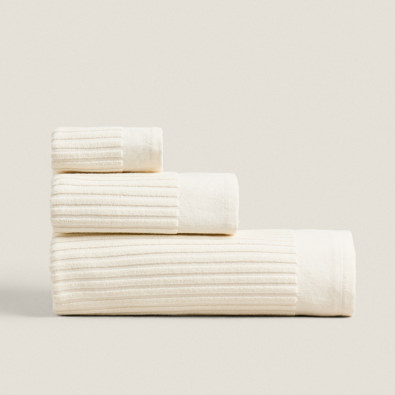 

Полотенце Zara Home Cotton With Vertical Stripes, желтовато-белый