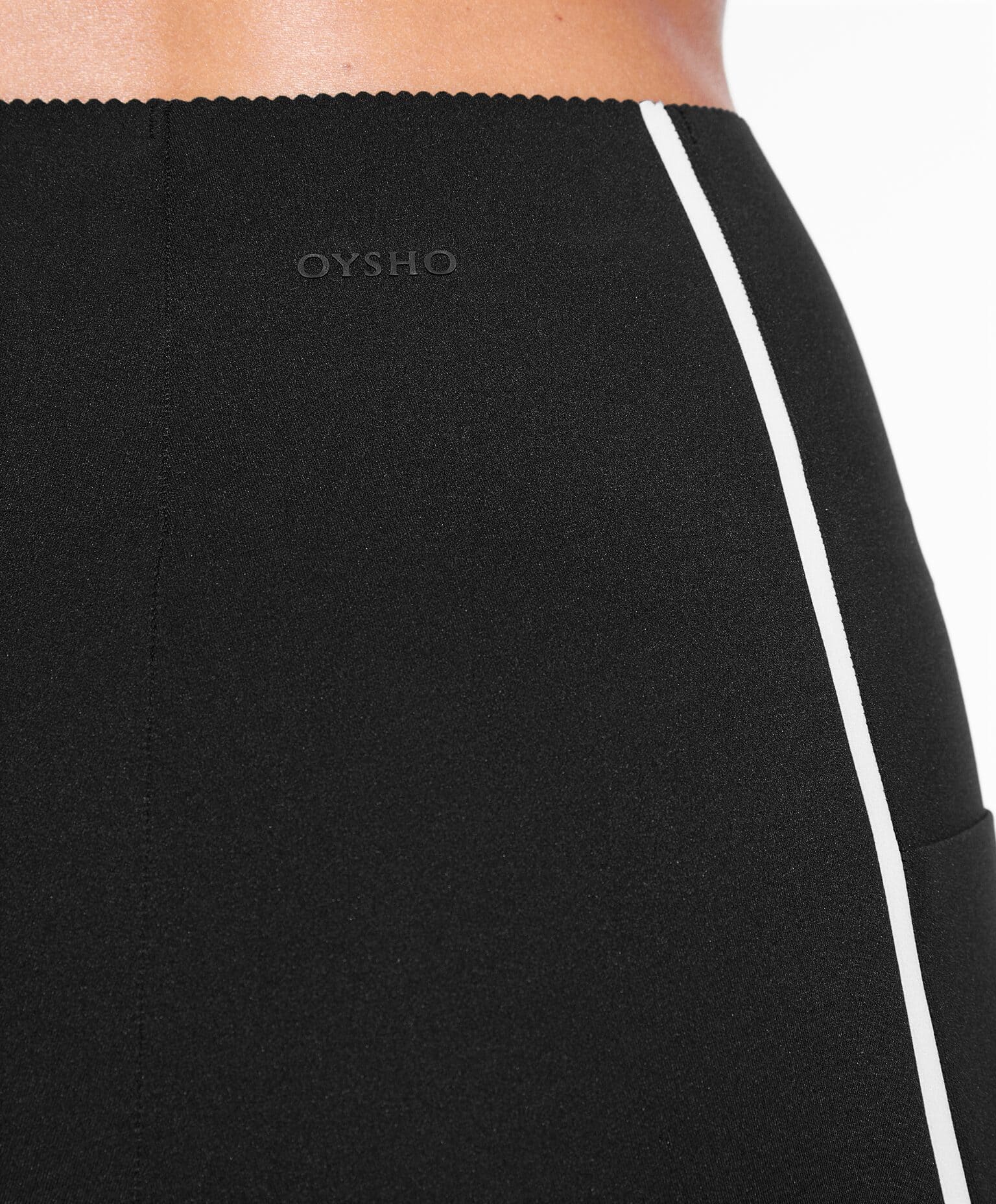 Легинсы Oysho Compressive Core Control Ankle-length With Piping,  черный/белый – заказать из-за рубежа в «»