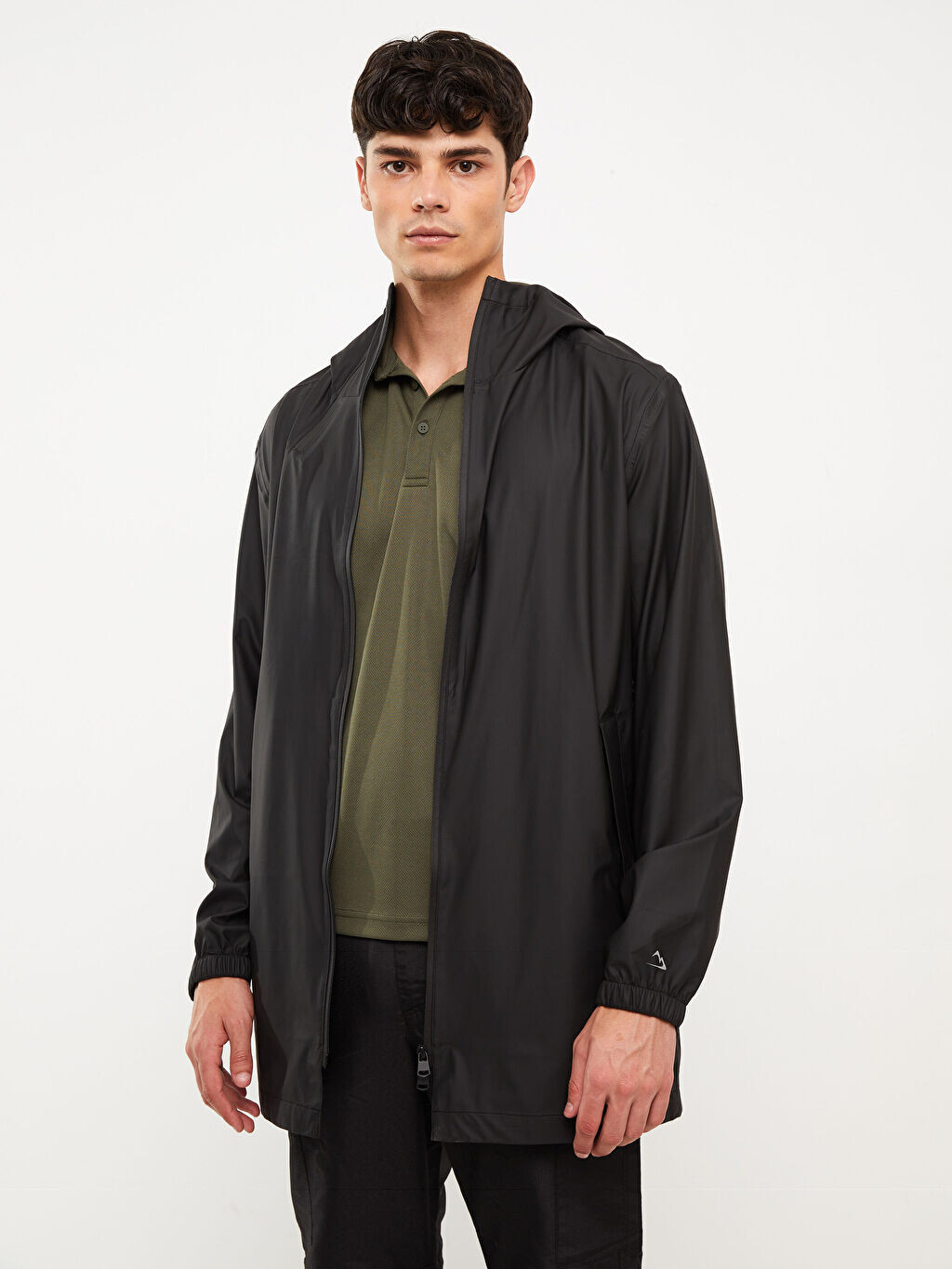 

Комфортный мужской плащ с капюшоном LCW OUTDOOR, Черный