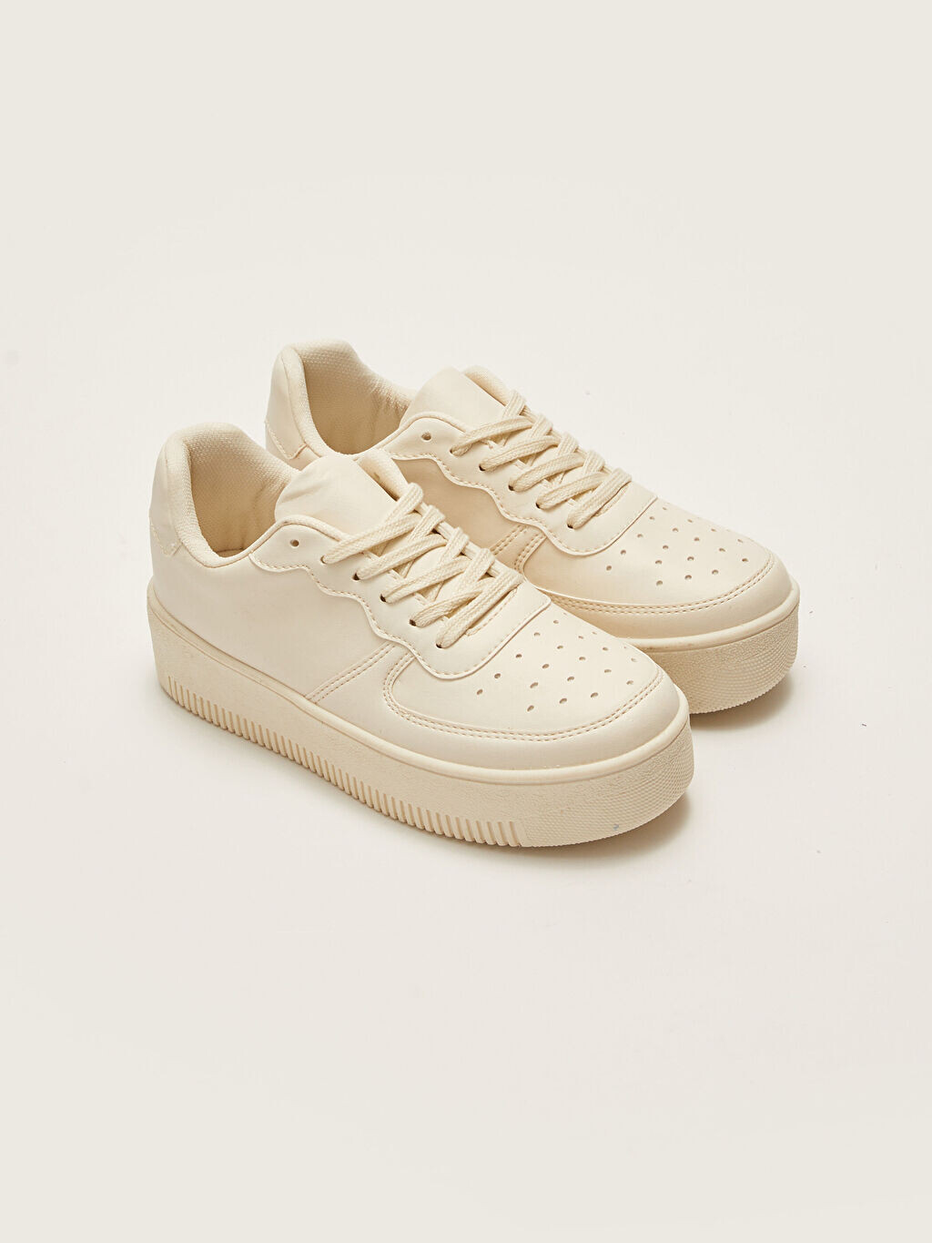 

Кожаные женские кроссовки на шнуровке LCW Steps