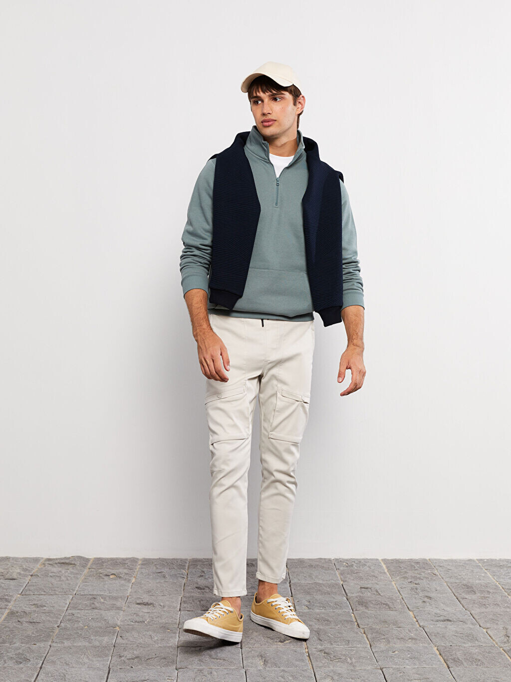 

Мужские брюки Slim Fit из габардина LCW Casual, Серый