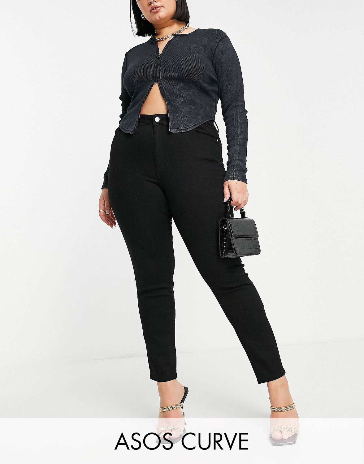 

Черные джинсы скинни ASOS DESIGN Curve