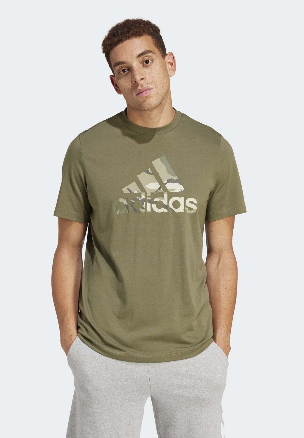 Футболка с принтом M Camo G T adidas Sportswear, цвет olive strata