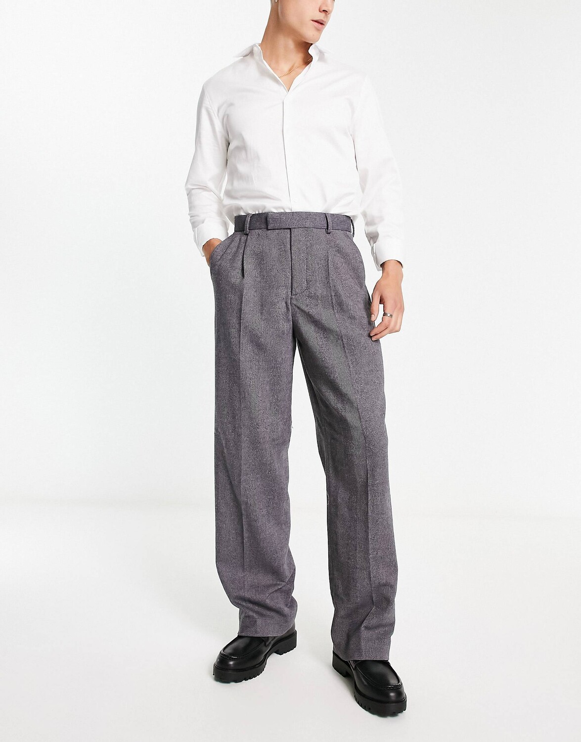

Темно-серые широкие брюки с узором \"в ёлочку\" ASOS DESIGN
