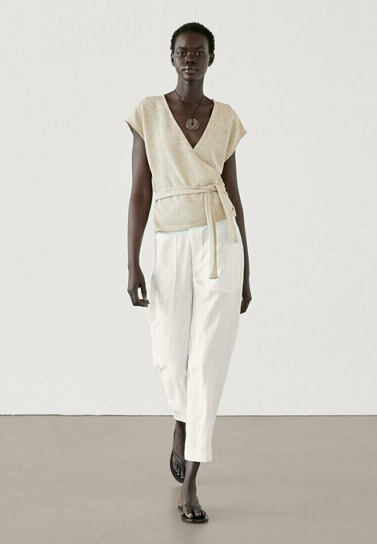 

Футболка с принтом WITH TIED BELT Massimo Dutti, золотой