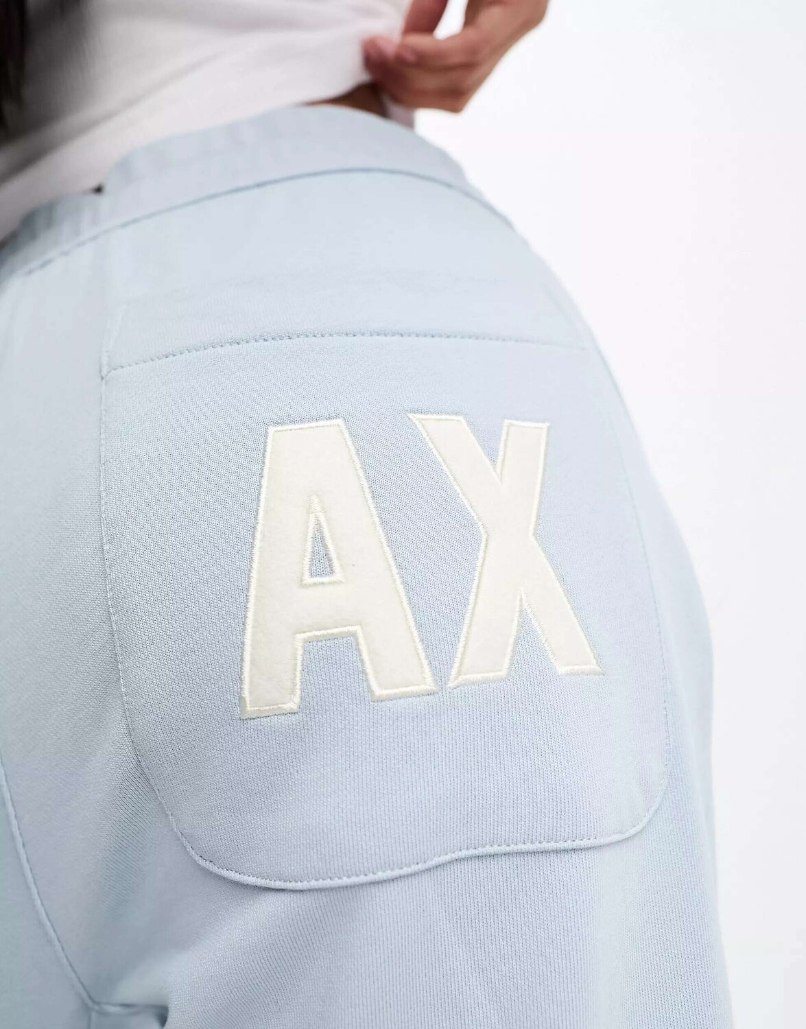 

Голубые джоггеры с логотипом Armani Exchange бойфренд