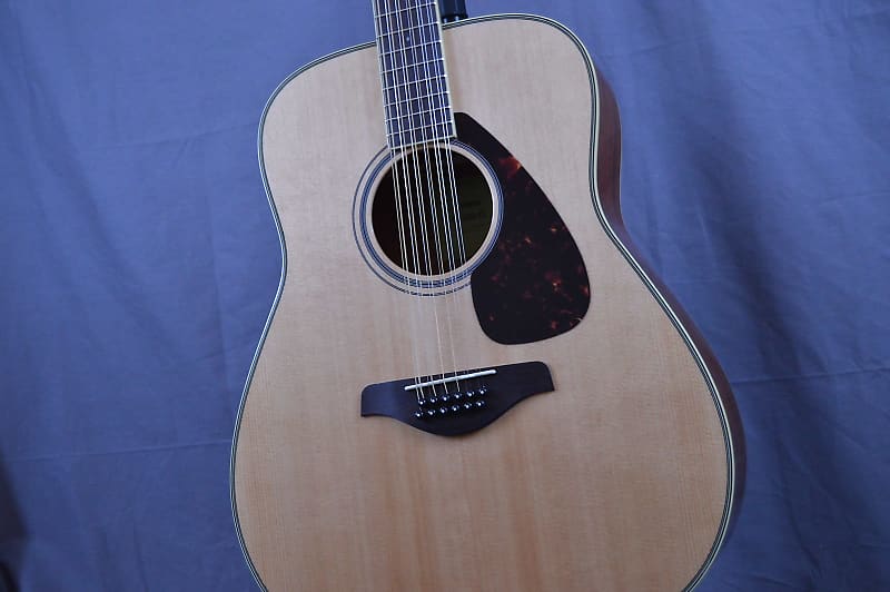 Yamaha FG820-12 12-струнная акустическая гитара с цельным верхом