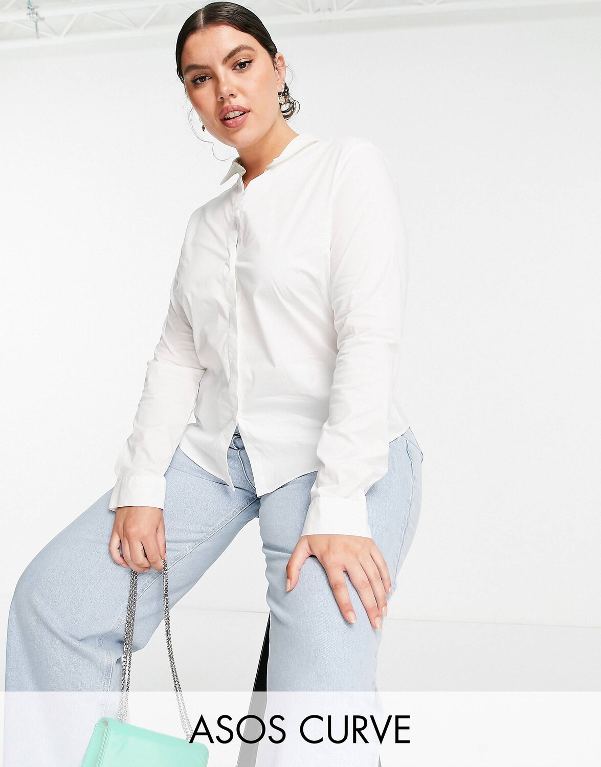 

Белая приталенная рубашка с длинными рукавами из эластичного хлопка ASOS DESIGN Curve