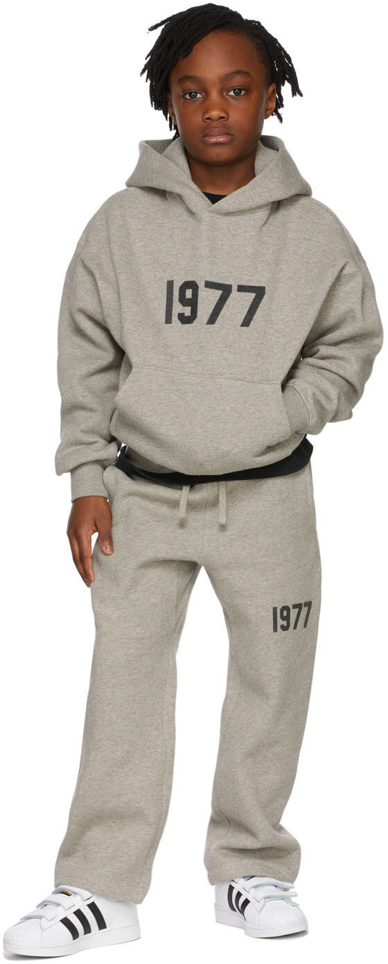 

Детские серые свободные брюки для отдыха '1977' Essentials