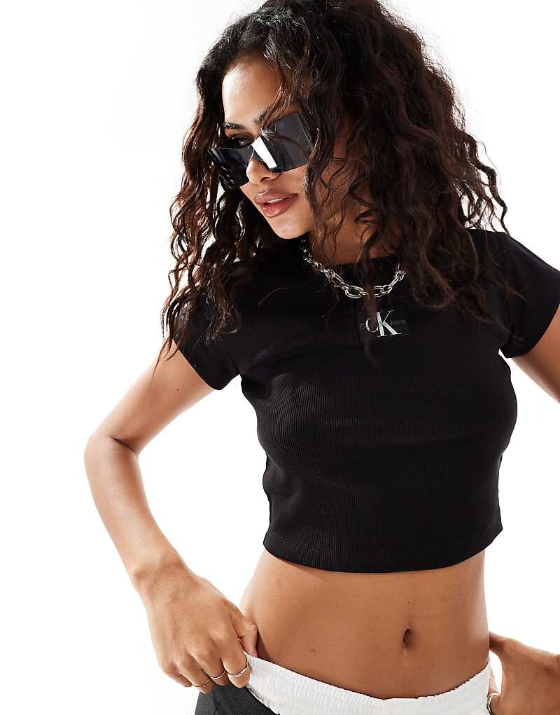 

Черная футболка в рубчик Calvin Klein Jeans