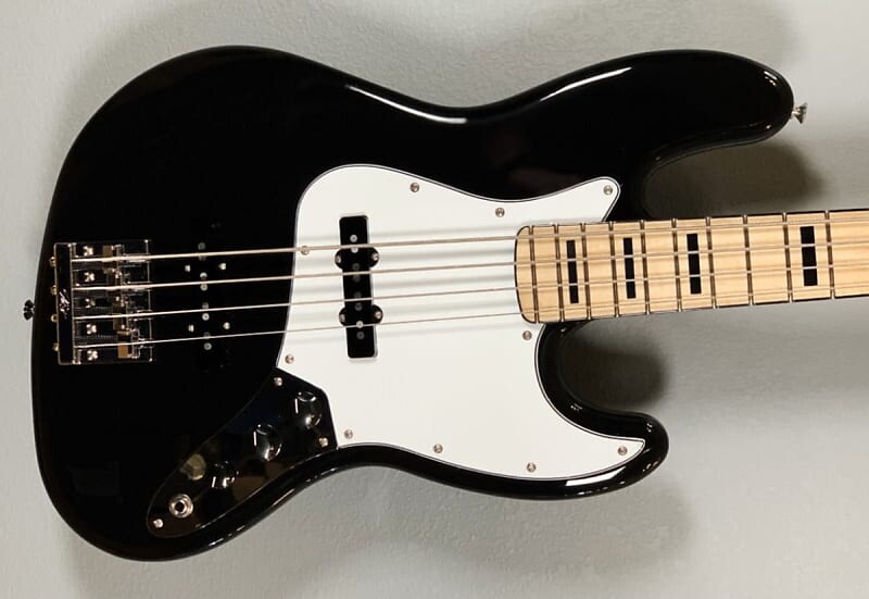 

Гедди Ли Джаз Бас - Черный Fender Geddy Lee Jazz Bass -