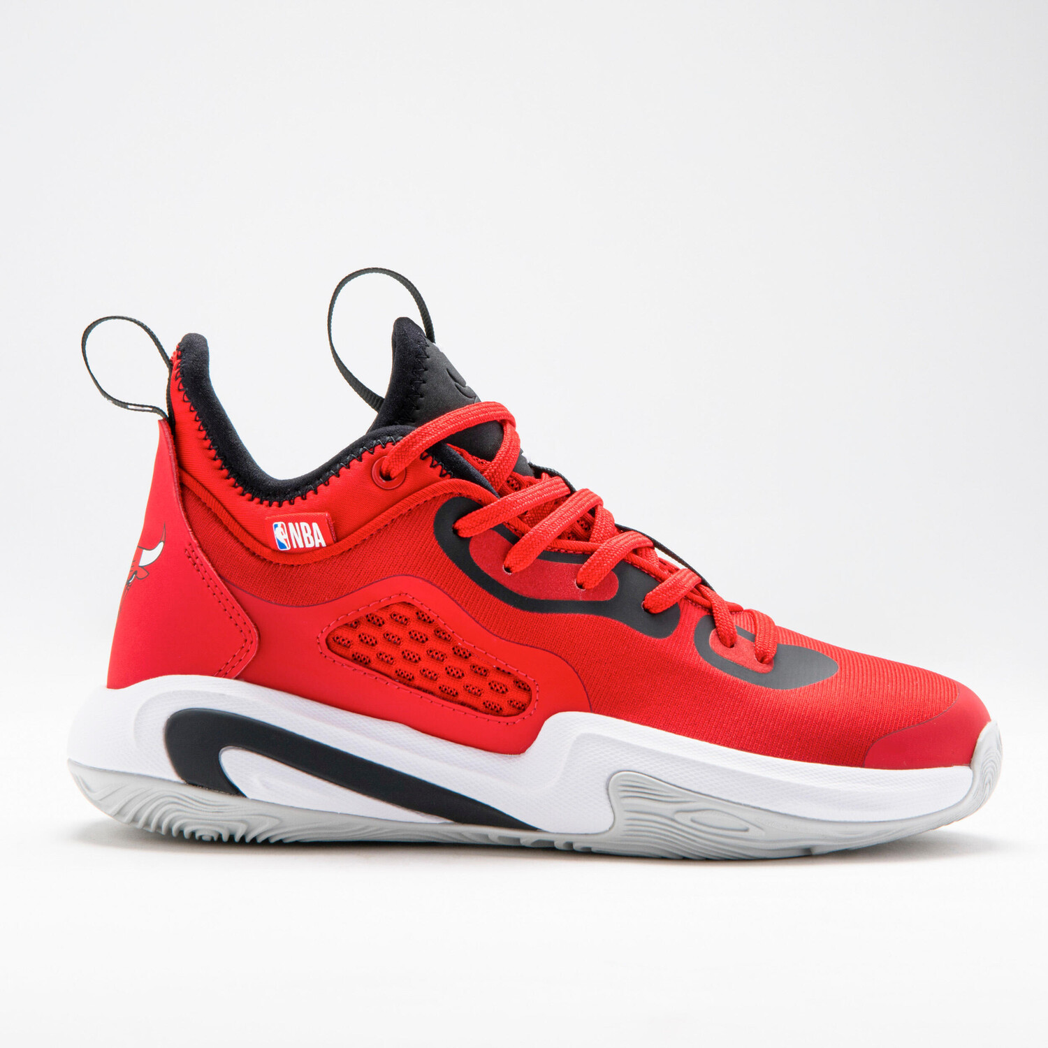 

Баскетбольные кроссовки SE900 Mini Me NBA Chicago Bulls детские красные TARMAK, красный
