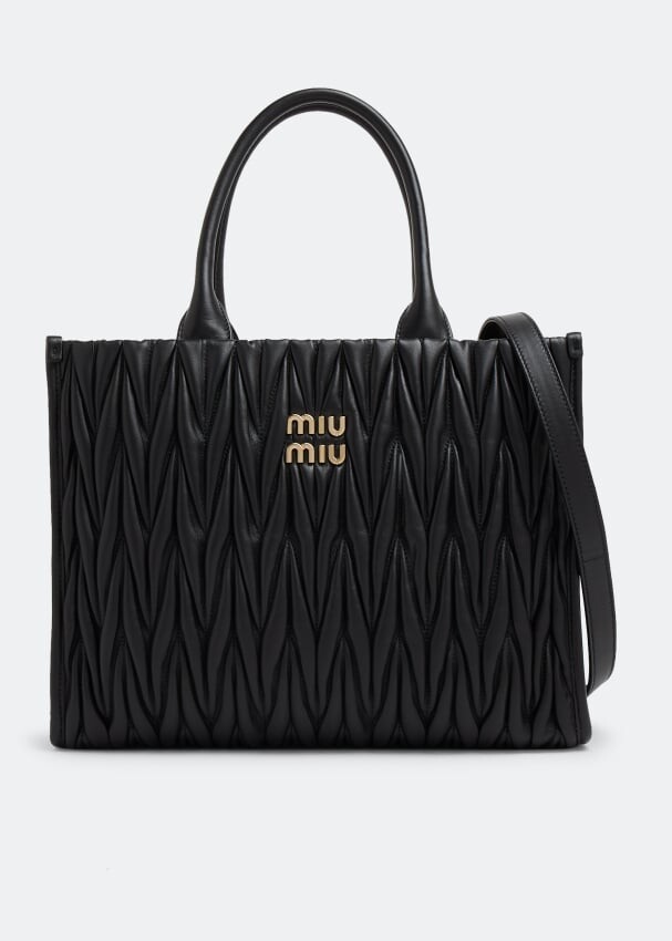

Сумка-тоут MIU MIU Matelassé nappa leather tote bag, черный