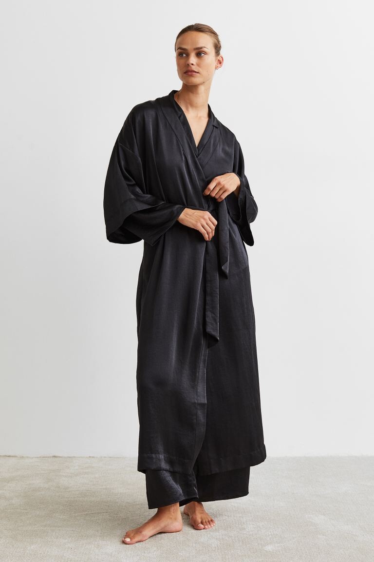 

Атласный халат H&M, черный