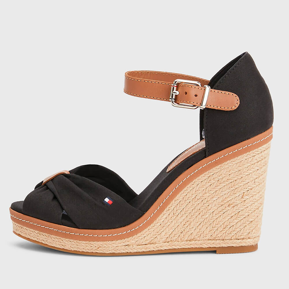 

Сандалии Tommy Hilfiger Peep-toe, черный