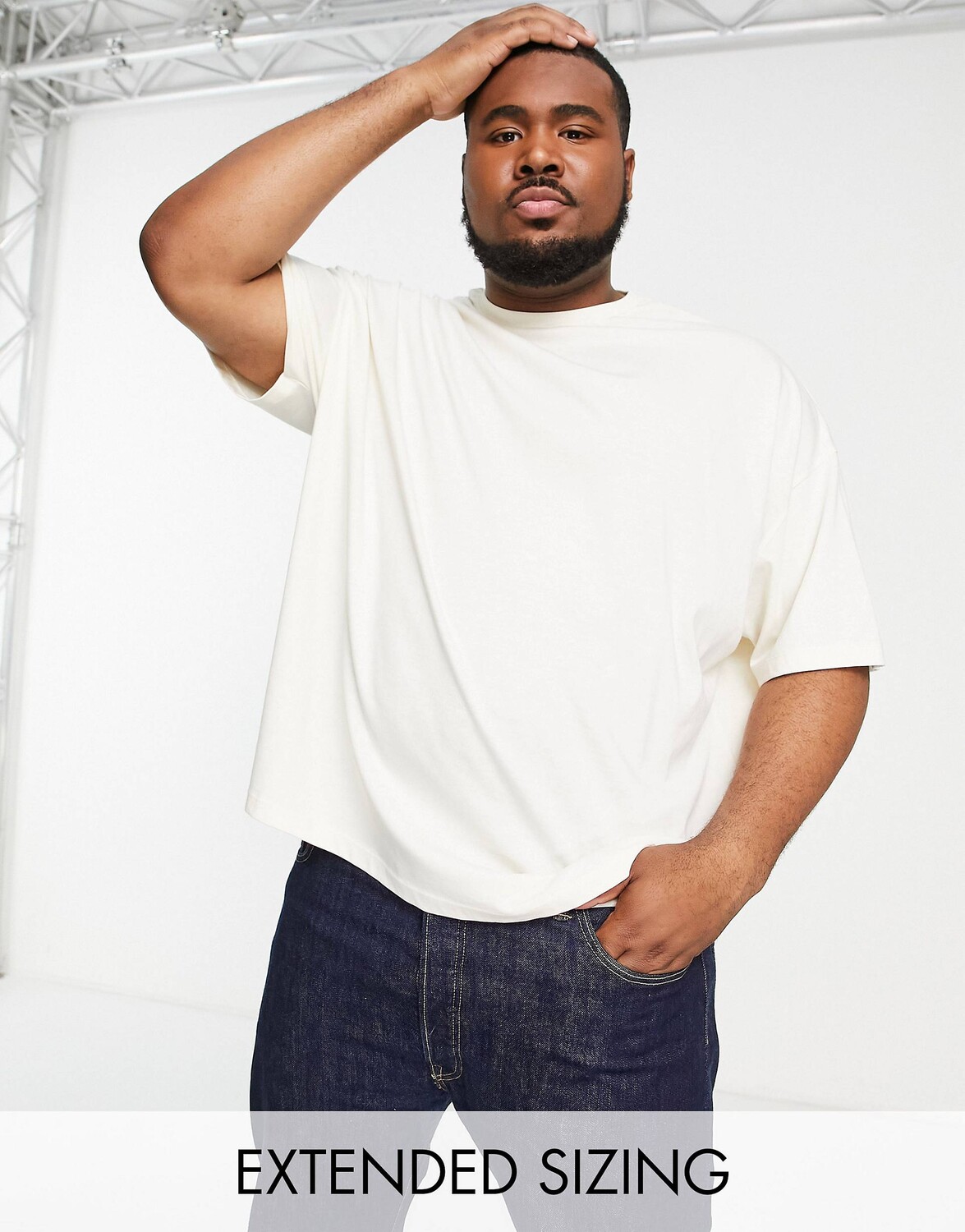 

Бежевая футболка оверсайз с круглым вырезом ASOS DESIGN
