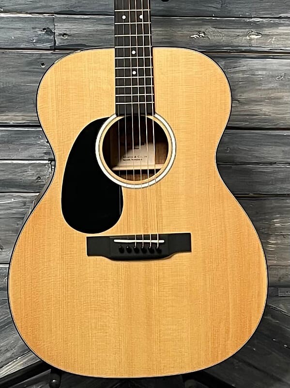 

Акустическая электрогитара Martin Left Handed 000-12E Koa Road Series Martin Left Handed 000-12E Road Series Electric Guitar