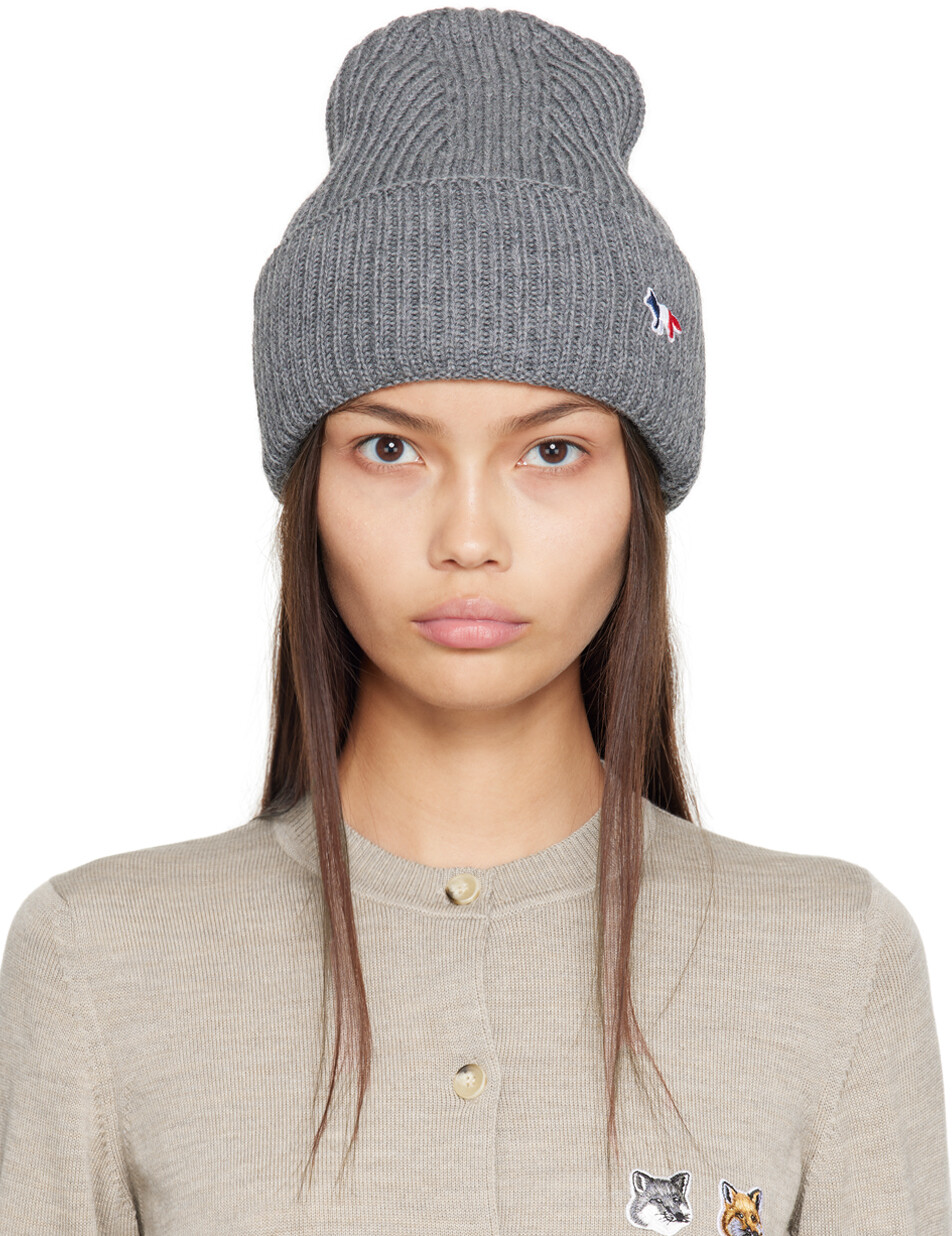 

Серая шапка Tricolor Fox Maison Kitsuné