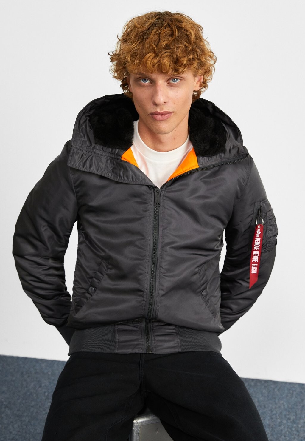 

Куртка демисезонная Alpha Industries