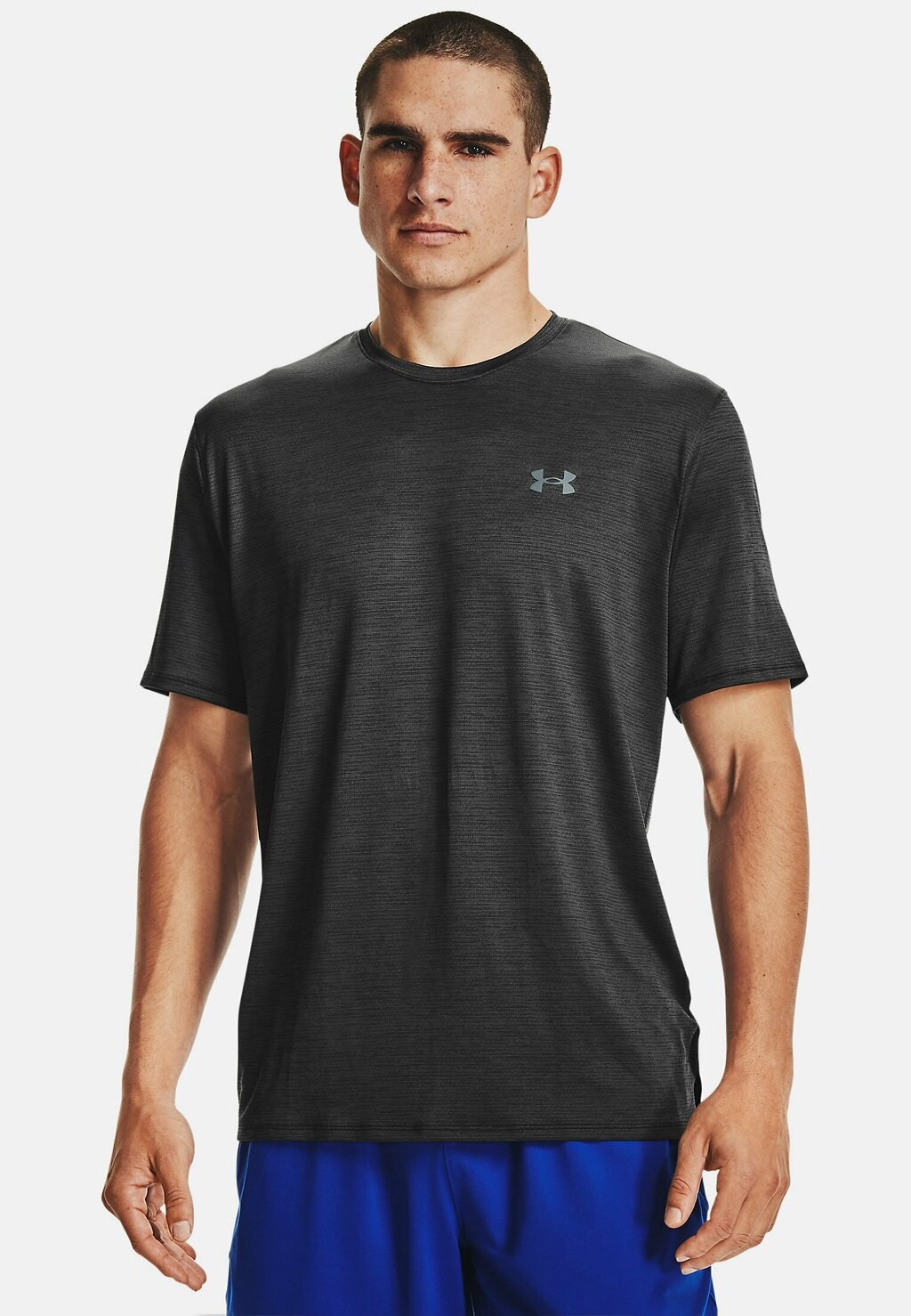 

Футболка с принтом Under Armour, черный