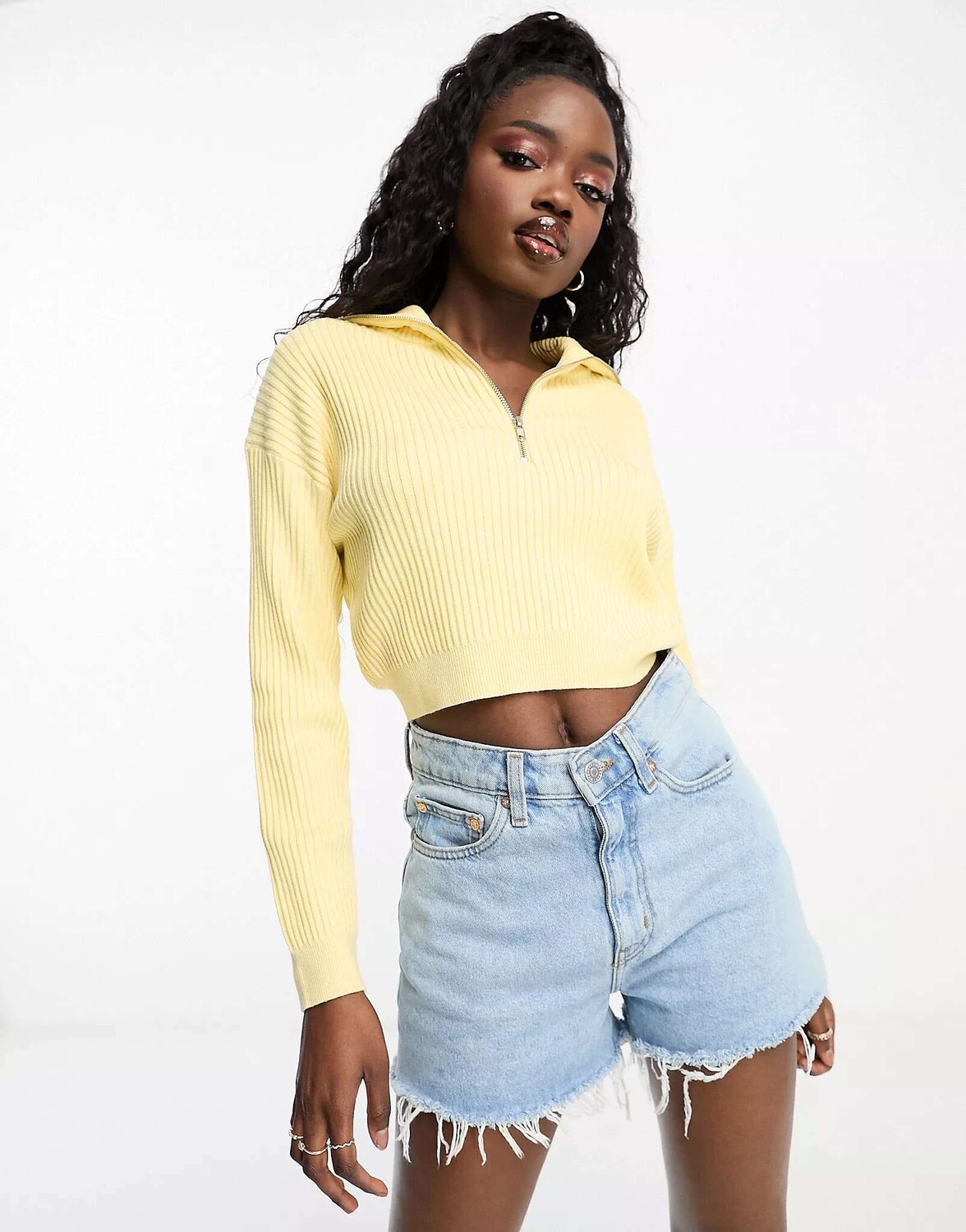 

Хлопок: Укороченный джемпер в рубчик на полумолнии цвета Sunfaded Yellow Cotton:On