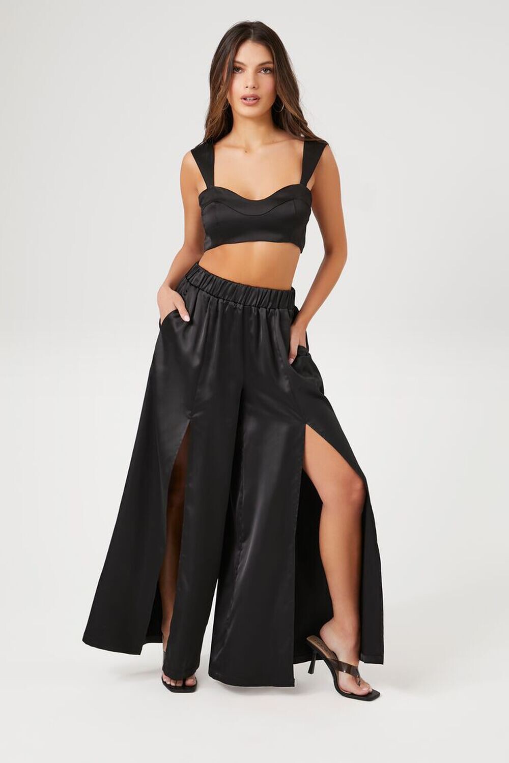 

Атласные широкие брюки с разрезом Forever 21, черный