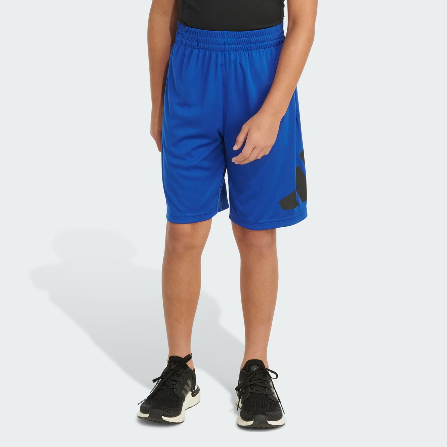 

ESS24 PERFORMANCE Шорты Adidas, цвет Laser Blue