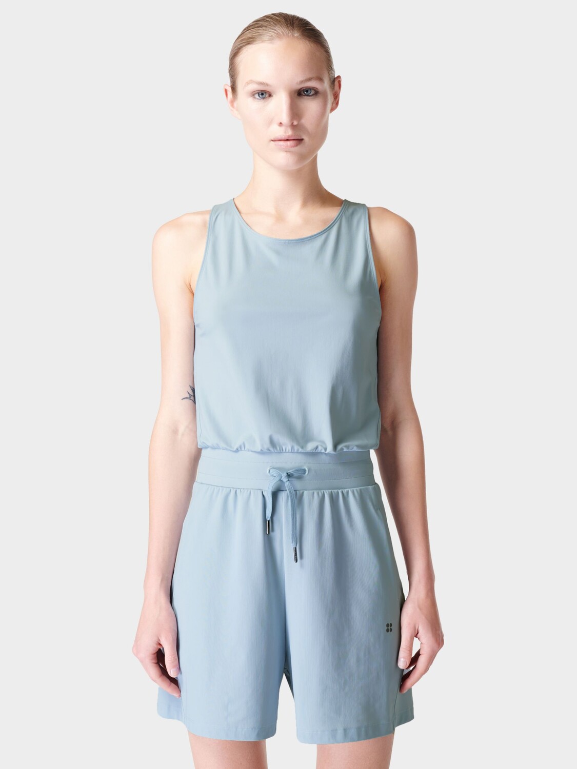 

Комбинезон с шортами Sweaty Betty Explorer, синий алюминий