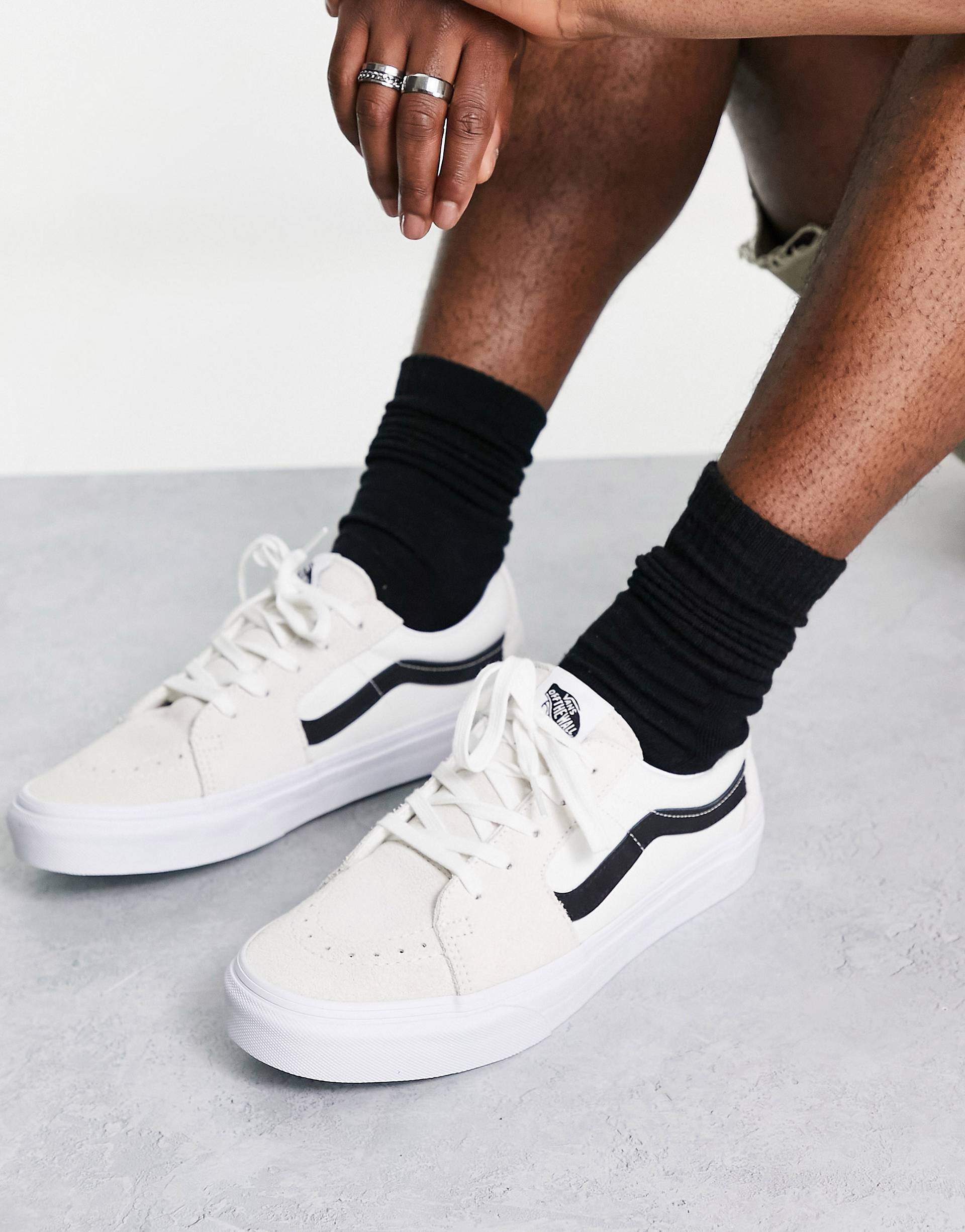 All white low vans best sale